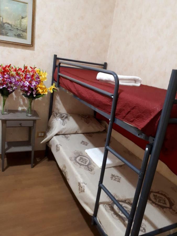 Botel Inn Рим Экстерьер фото