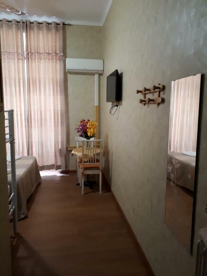 Botel Inn Рим Экстерьер фото